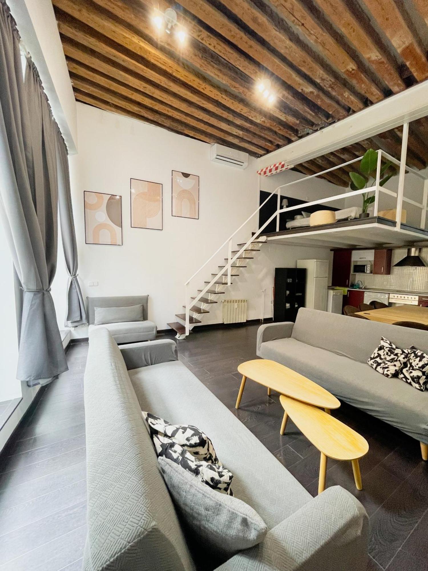 Appartement Carretas Duplex Exterior Izquierda à Madrid Extérieur photo